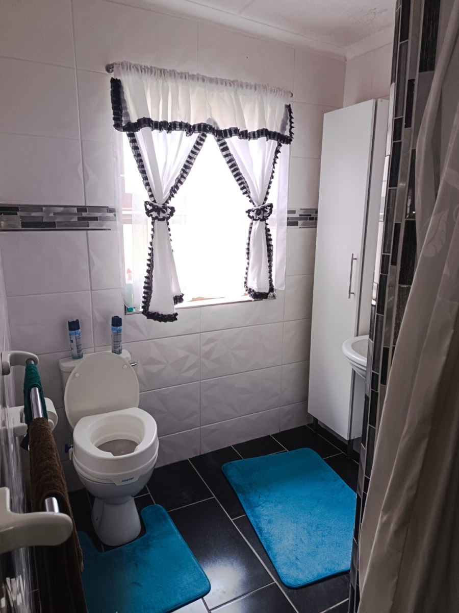 5 Bedroom Property for Sale in George East Western Cape